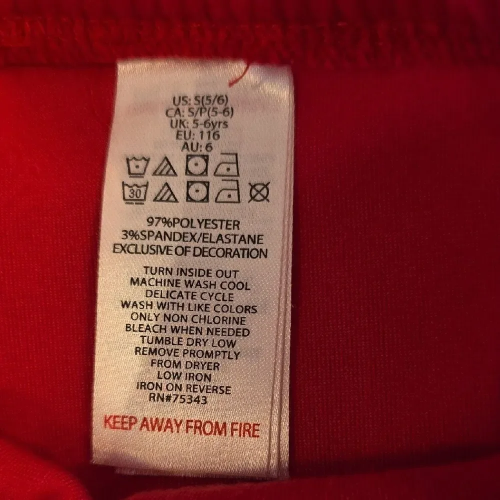 Vibrant Red Cropped Athletic Leggings